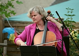 Claudia Schwarze